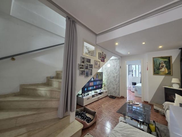 Apartamento de 4 habitaciones en Playa Flamenca, Orihuela en alquiler con piscina - 1.350 € (Ref: 9161171)