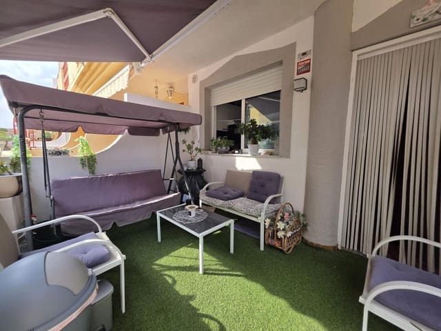 4 soveværelse Lejlighed til leje i Playa Flamenca, Orihuela med swimmingpool - € 1.350 (Ref: 9161171)