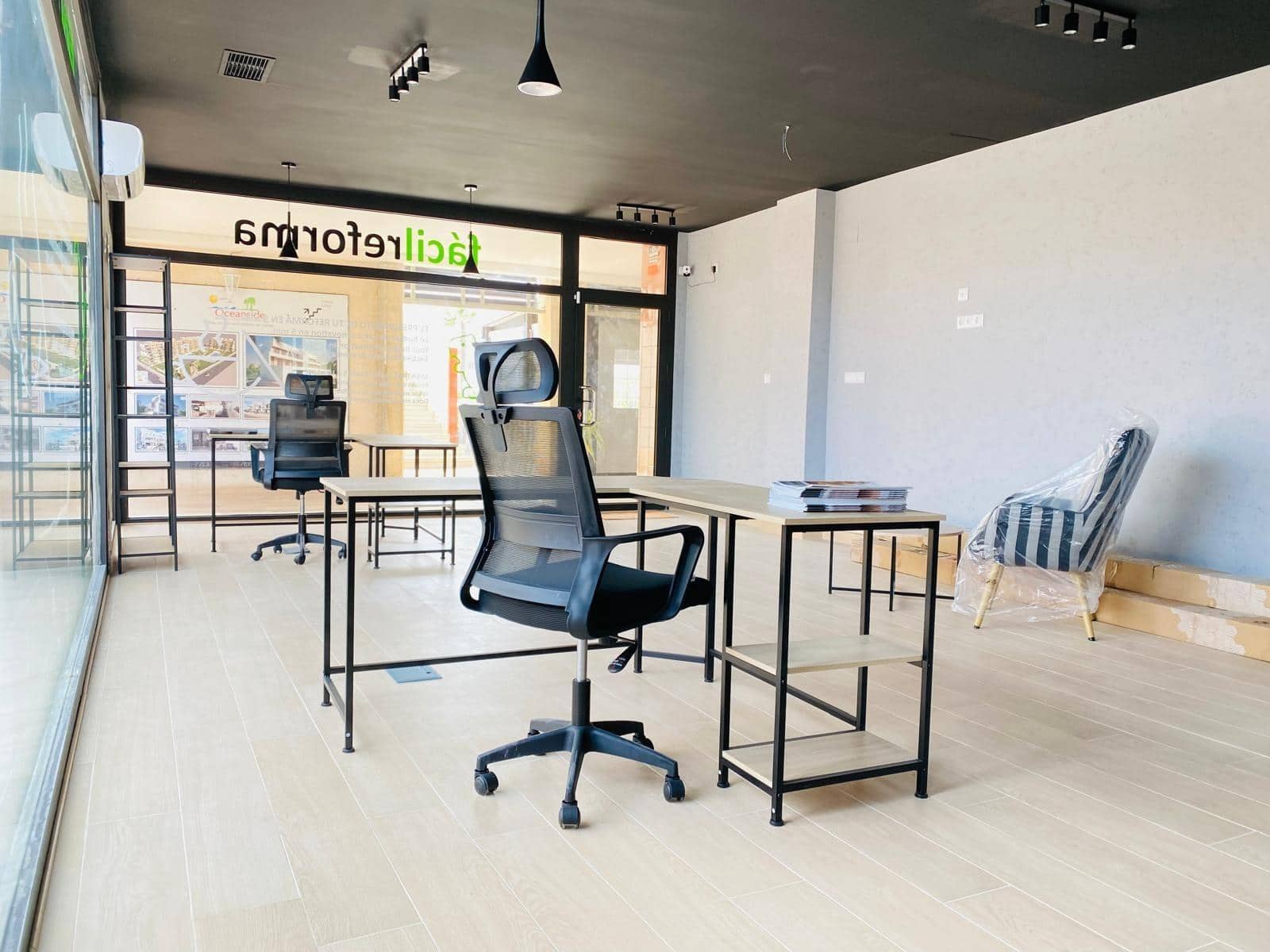 Comercial para venda em Orihuela Costa - 148 500 € (Ref: 9215225)