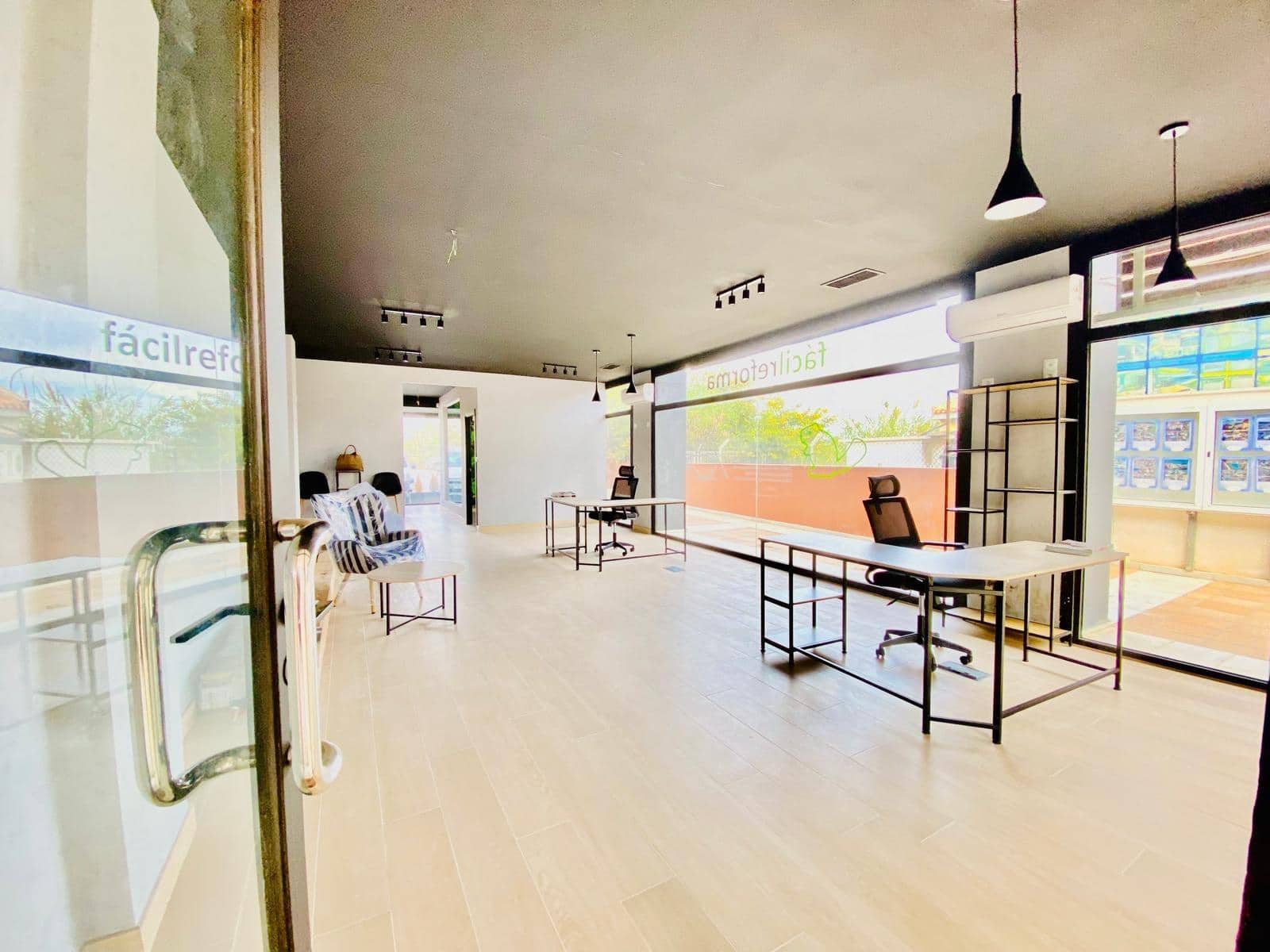 Comercial para venda em Orihuela Costa - 148 500 € (Ref: 9215225)