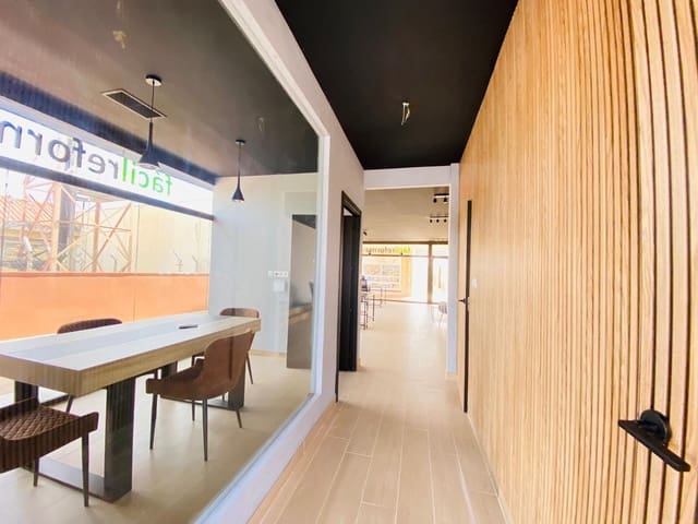 Commerciale in vendita in Villamartín - Las Filipinas, Orihuela - 148.500 € (Rif: 9215225)