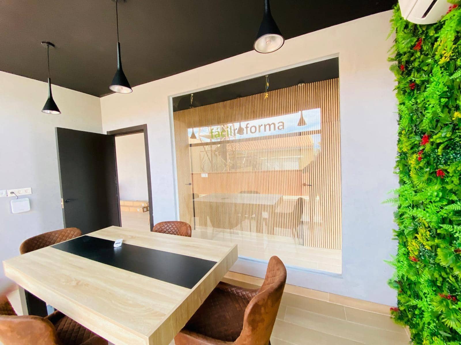 Comercial para venda em Orihuela Costa - 148 500 € (Ref: 9215225)