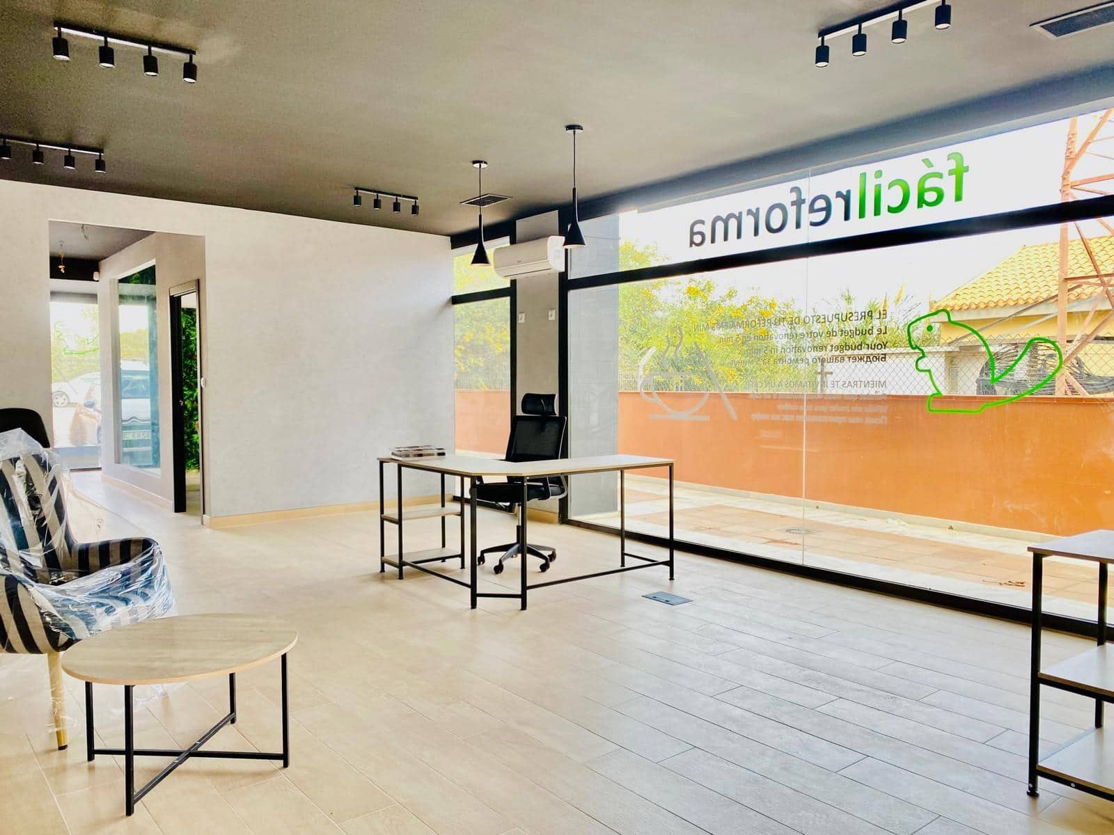 Comercial para venda em Orihuela Costa - 148 500 € (Ref: 9215225)