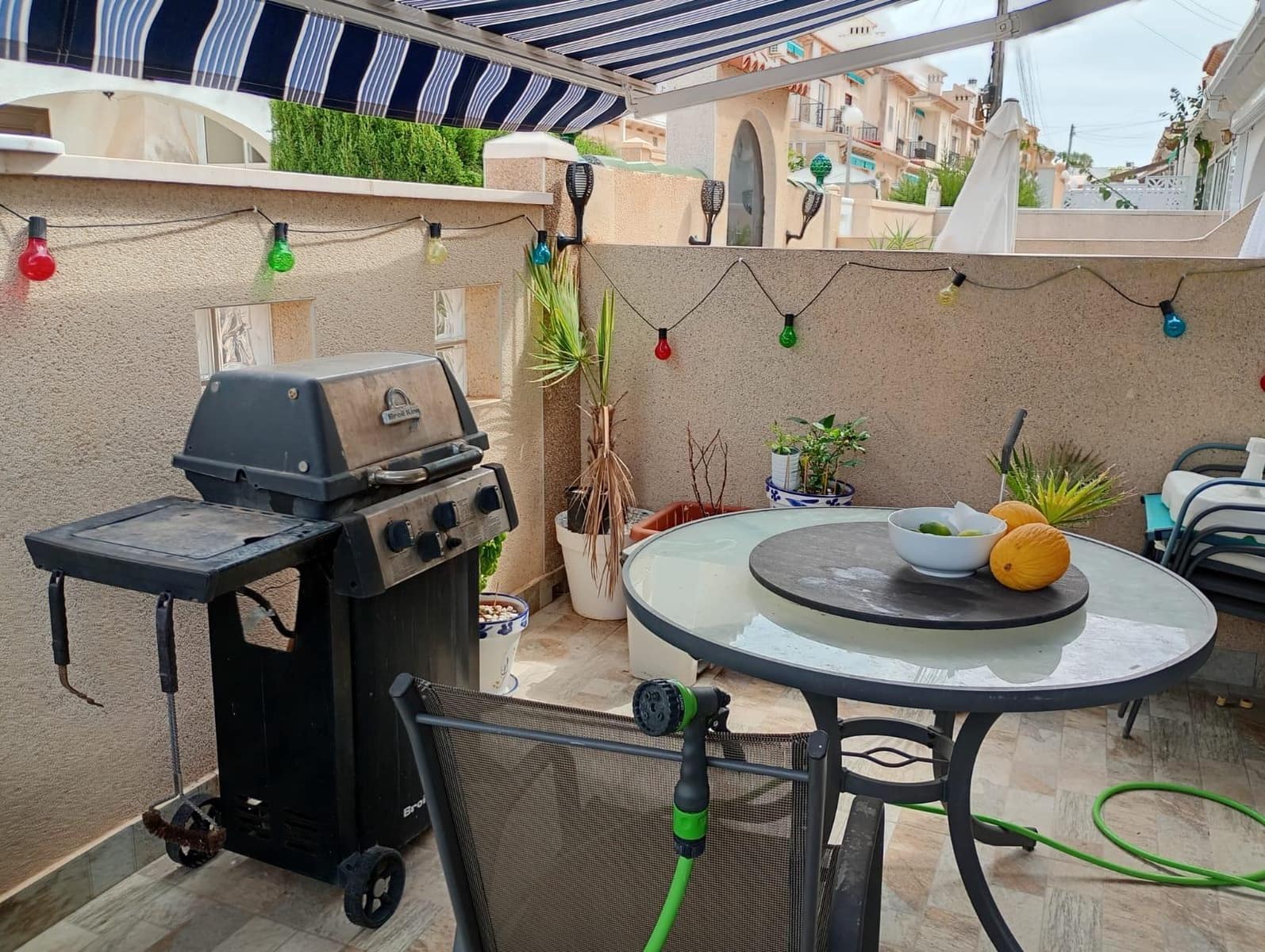 1 makuuhuone Bungalow myytävänä paikassa Torrevieja mukana uima-altaan - 89 000 € (Ref: 9262764)