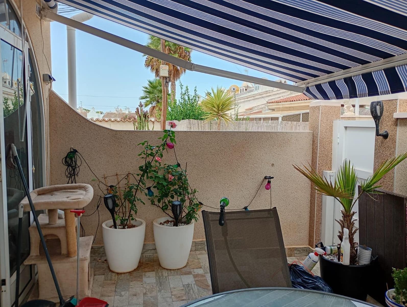 1 makuuhuone Bungalow myytävänä paikassa Torrevieja mukana uima-altaan - 89 000 € (Ref: 9262764)