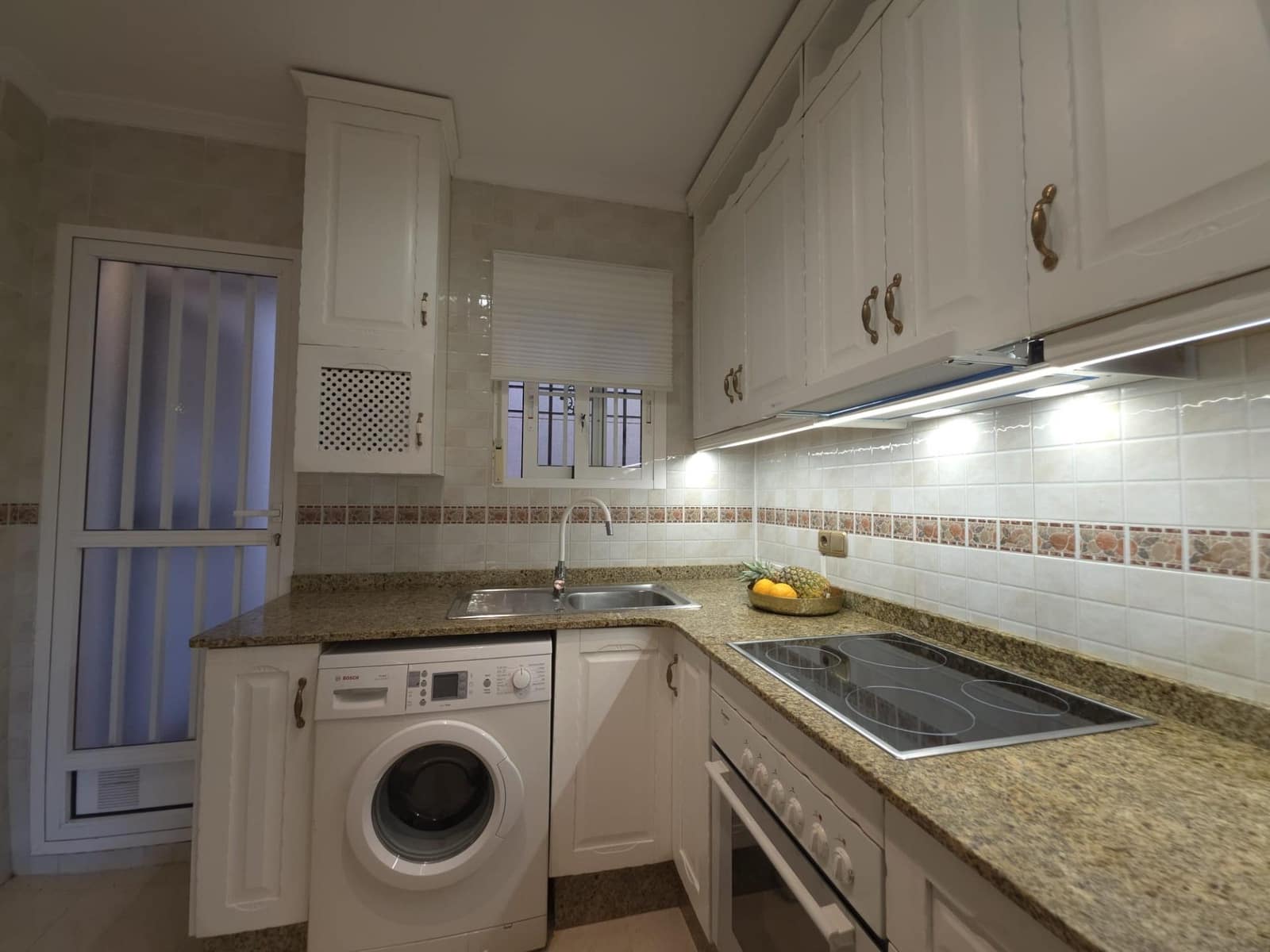 2 soveværelse Lejlighed til salg i Orihuela Costa med swimmingpool - € 144.900 (Ref: 9265436)