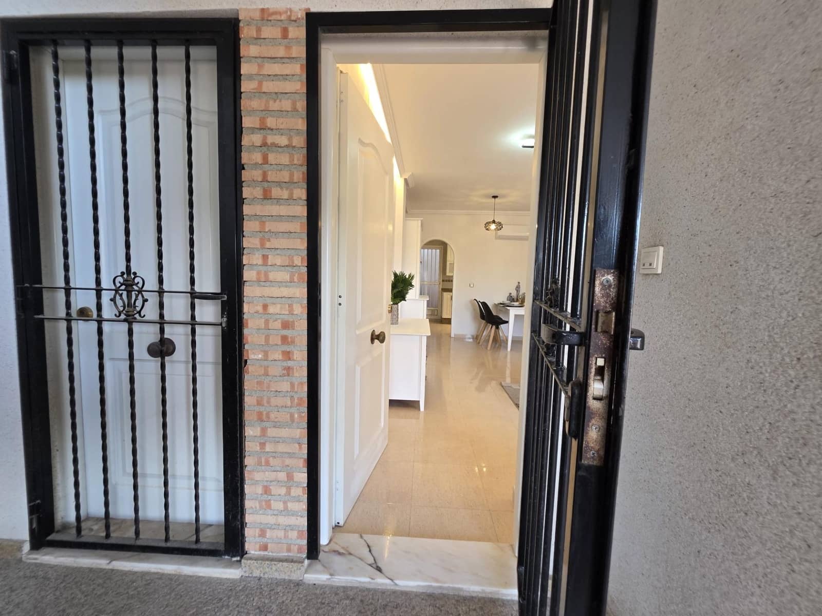 2 soveværelse Lejlighed til salg i Orihuela Costa med swimmingpool - € 144.900 (Ref: 9265436)