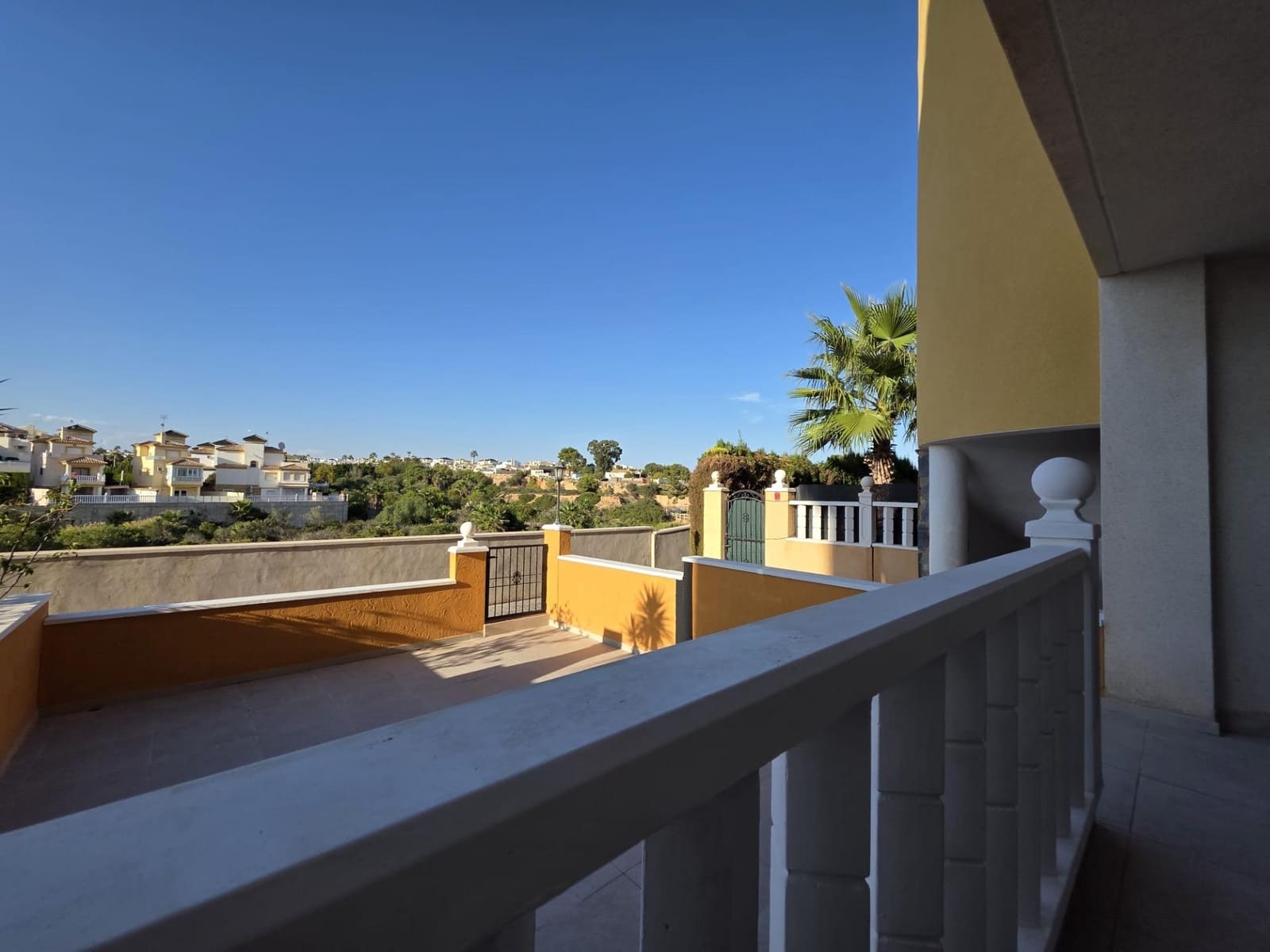 2 soverom Leilighet til salgs i Orihuela Costa med svømmebasseng - € 144 900 (Ref: 9265436)