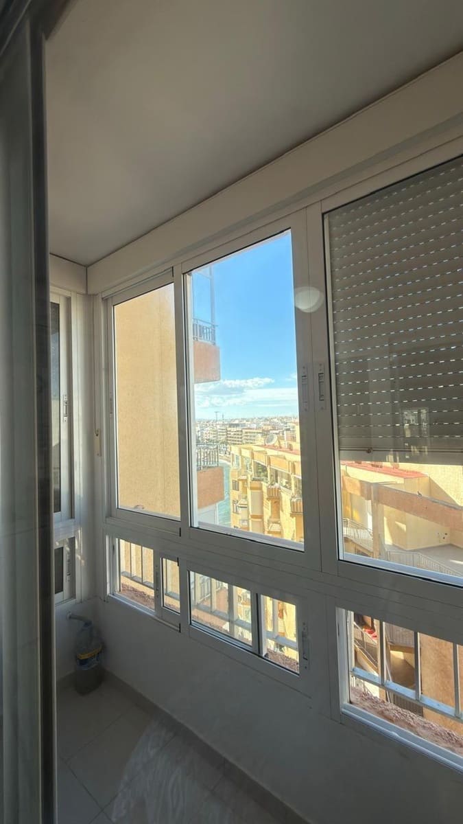 Studio do wynajęcia w Torrevieja - 550 € (Ref: 9335161)