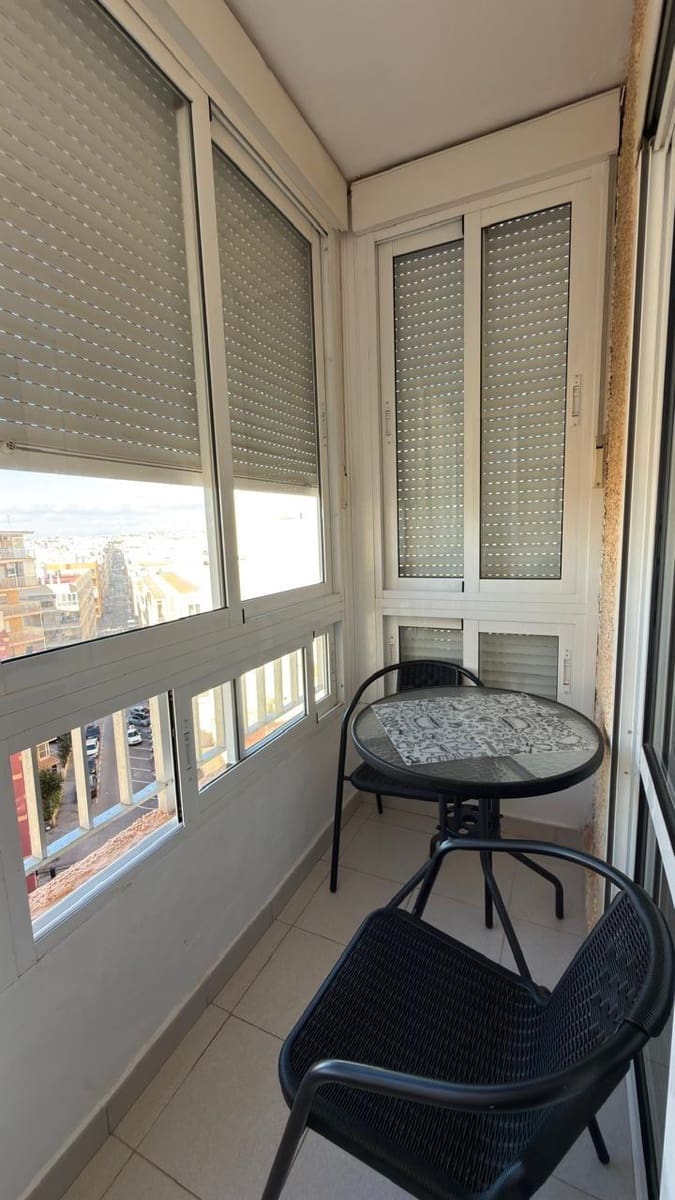 Studio do wynajęcia w Torrevieja - 550 € (Ref: 9335161)