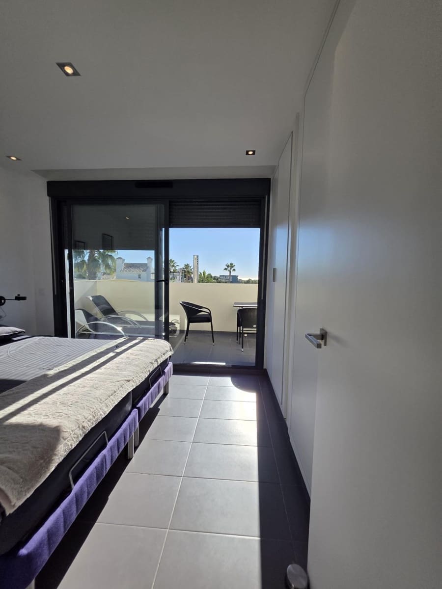 3 bedroom Villa for sale in Villamartin - € 339,000 (Ref: 9342128)