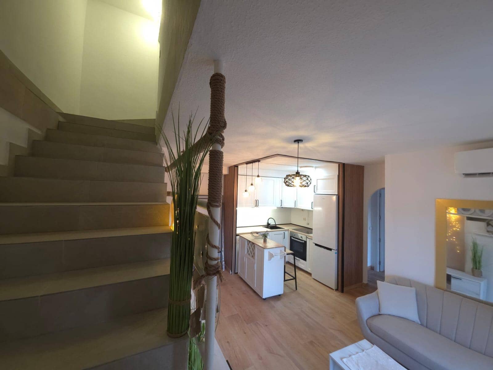 2 soverom Penthouse til salgs i Torrevieja - € 146 800 (Ref: 9374565)