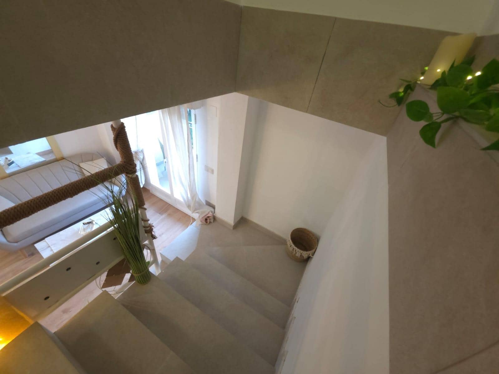 2 soverom Penthouse til salgs i Torrevieja - € 146 800 (Ref: 9374565)