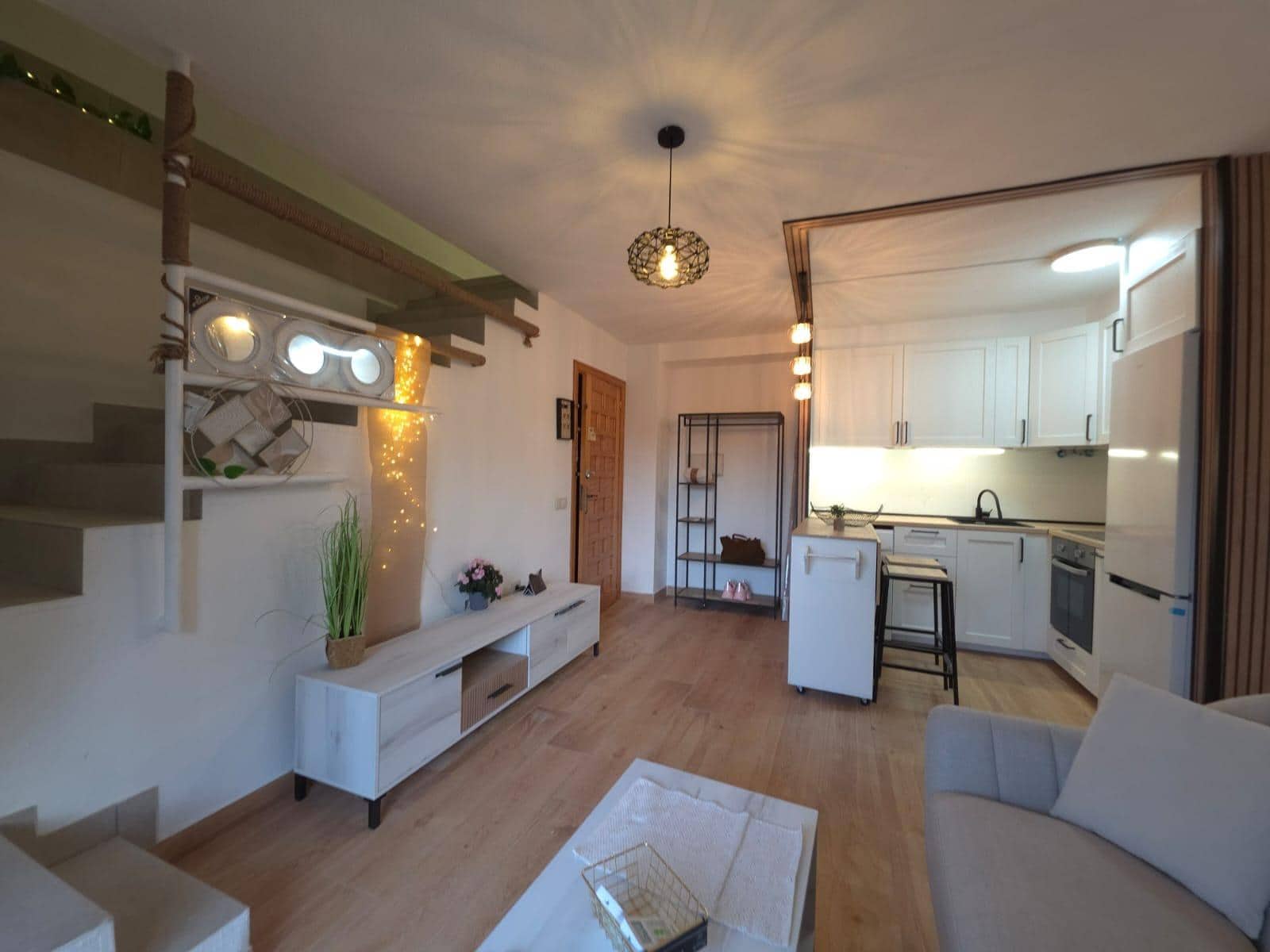 2 soverom Penthouse til salgs i Torrevieja - € 146 800 (Ref: 9374565)