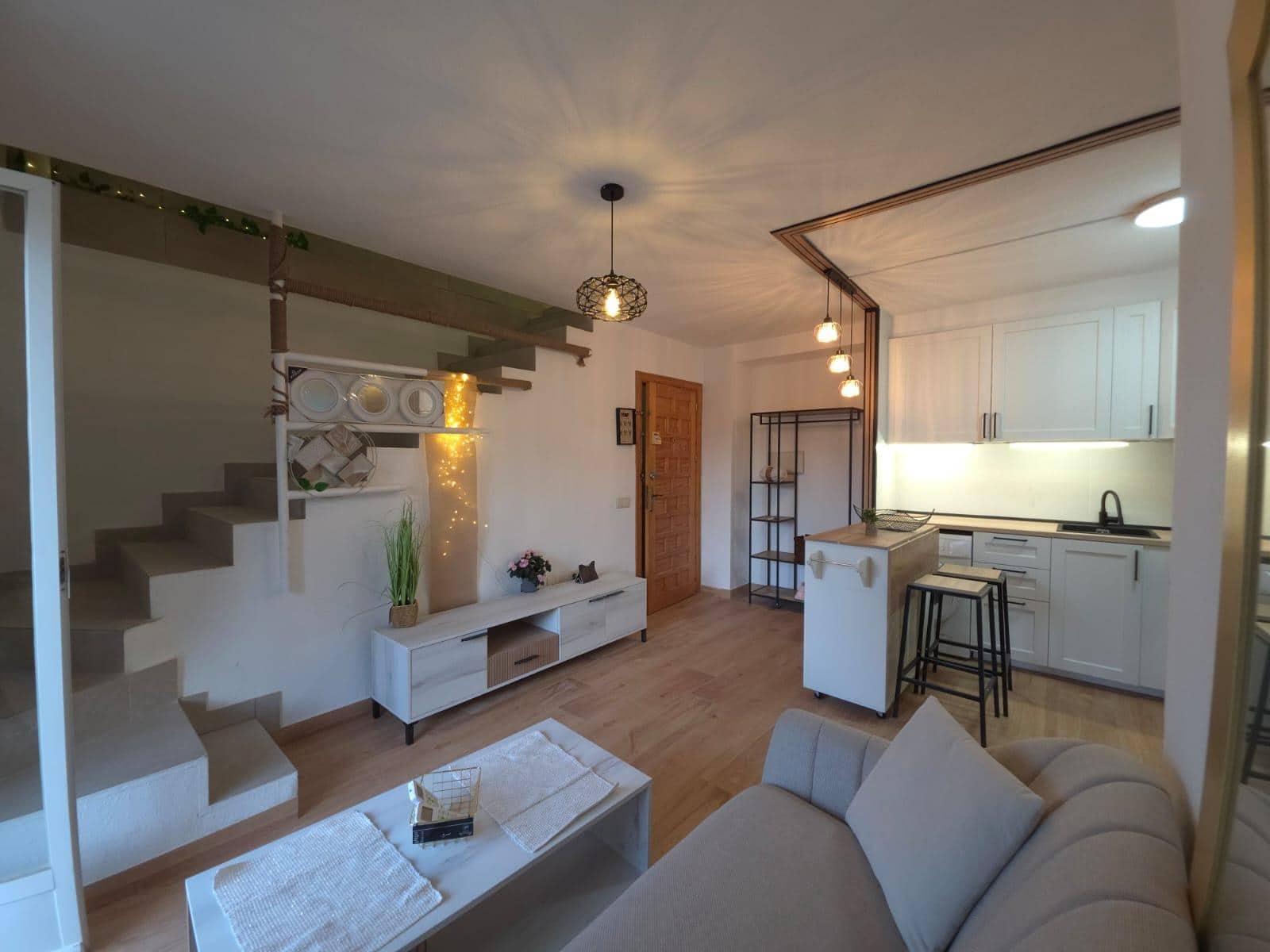 2 soverom Penthouse til salgs i Torrevieja - € 146 800 (Ref: 9374565)