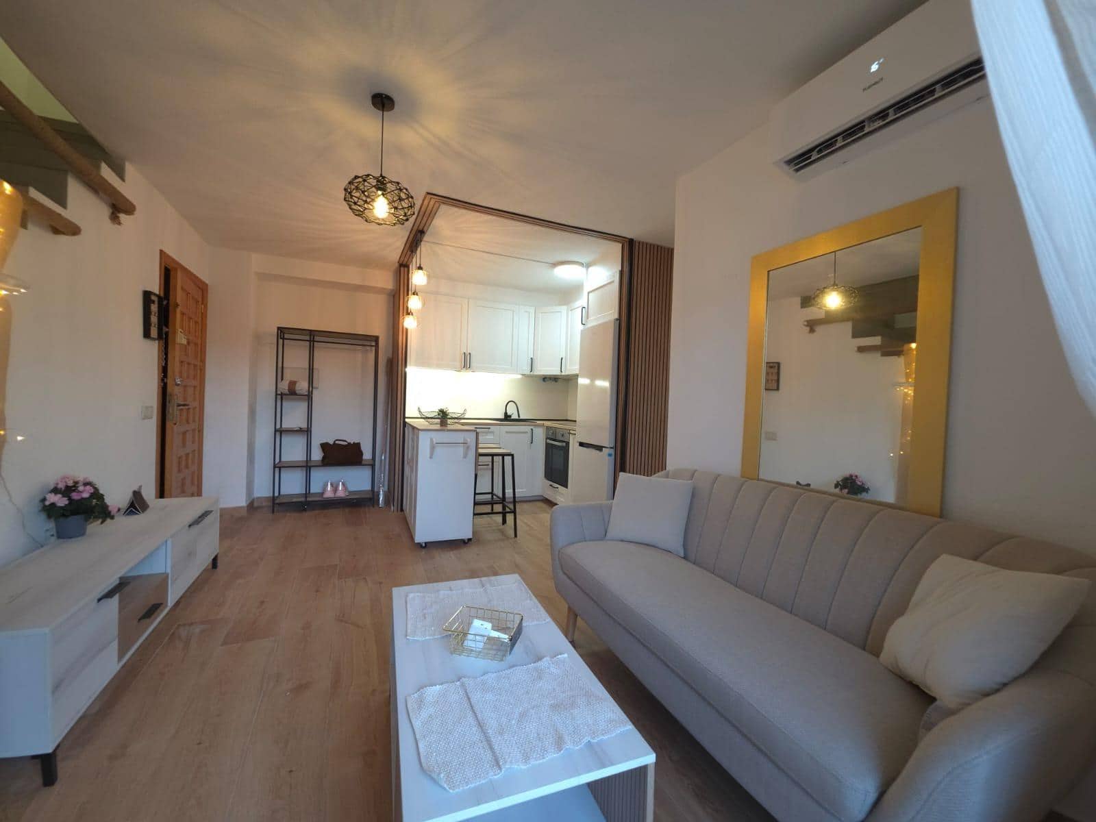 2 soverom Penthouse til salgs i Torrevieja - € 146 800 (Ref: 9374565)