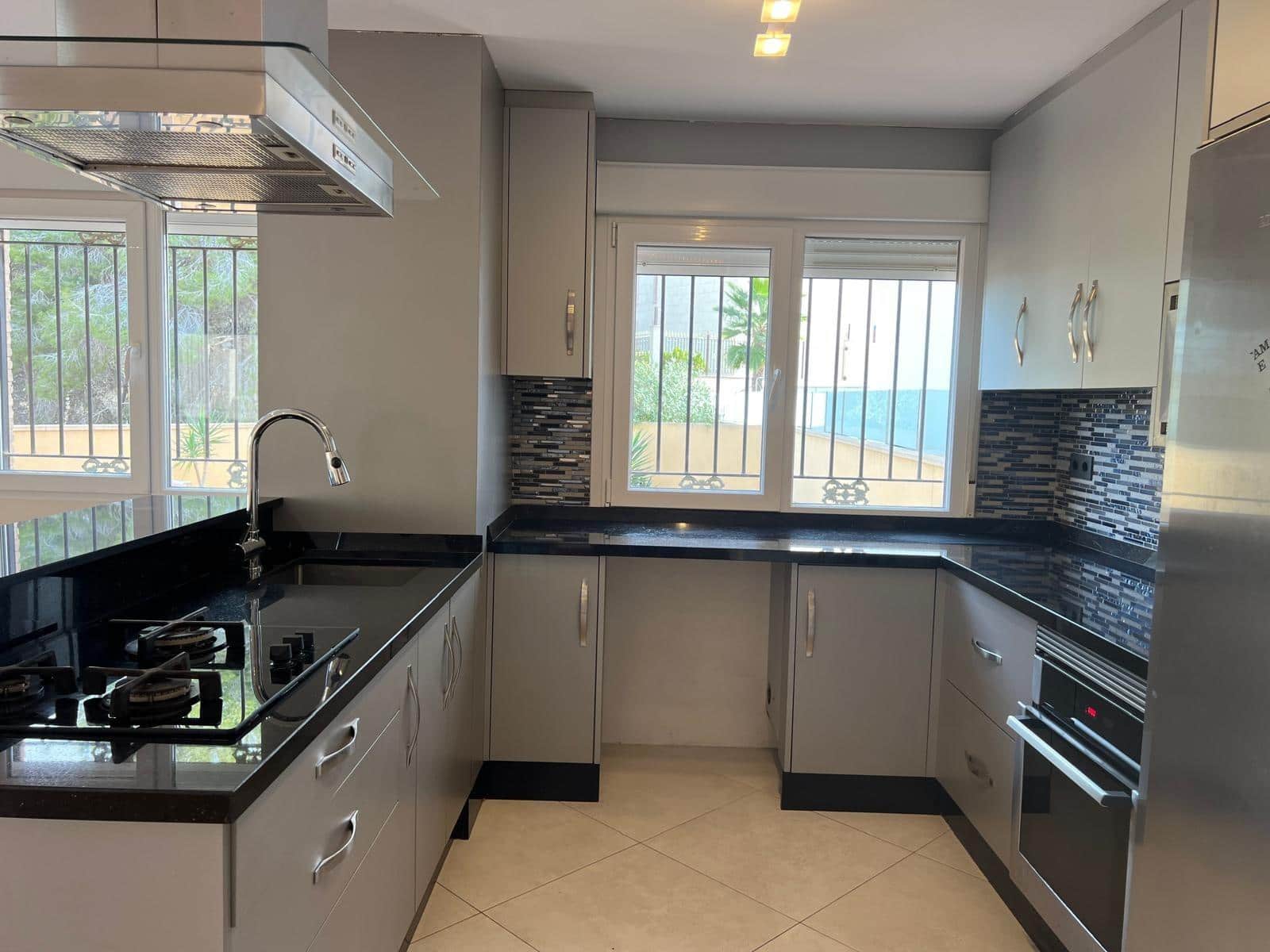 4 quarto Moradia para venda em Orihuela Costa com piscina - 250 900 € (Ref: 9413962)