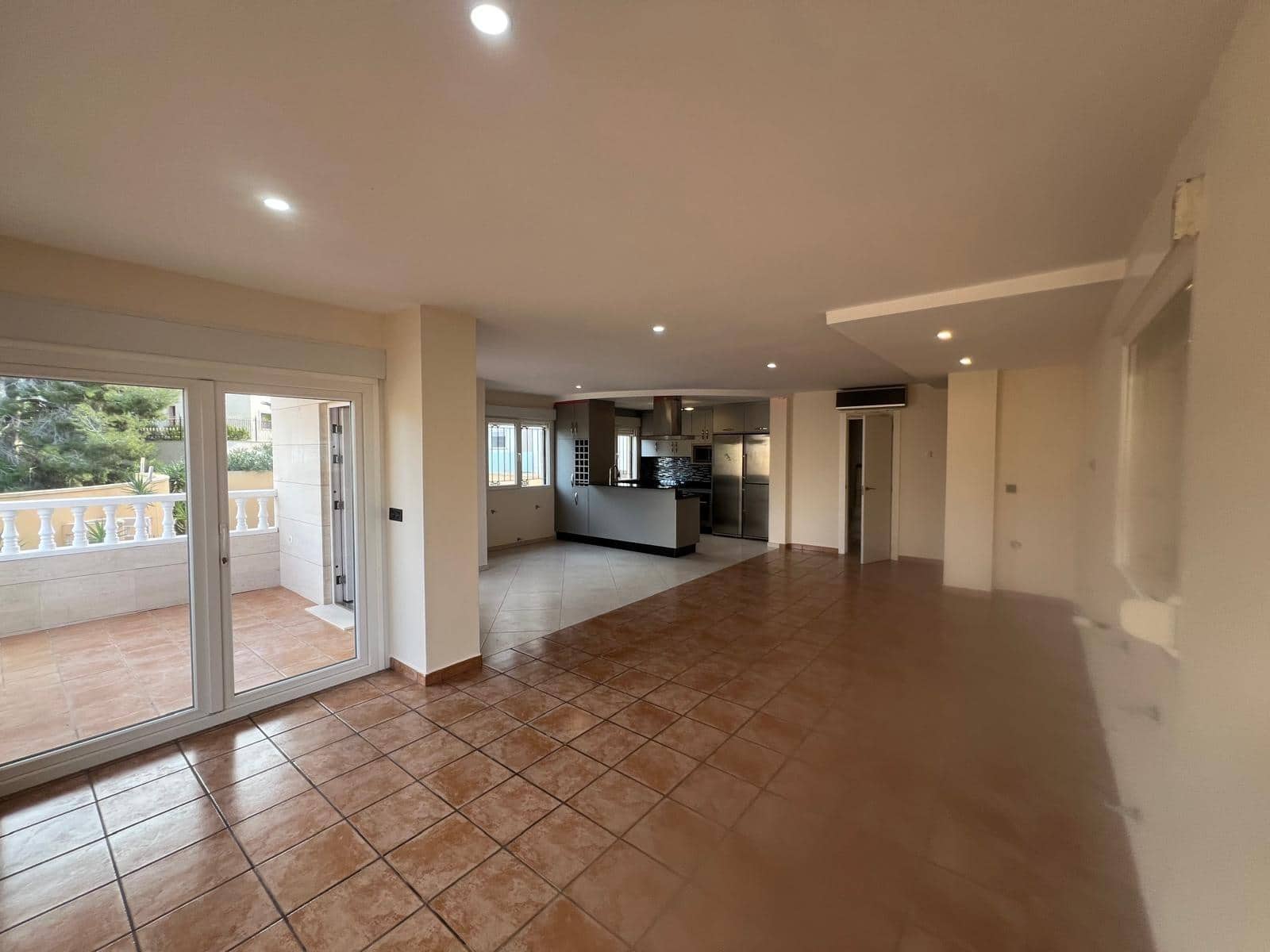 4 bedroom Villa for sale in Orihuela Costa with pool - € 249,900 (Ref: 9413962)