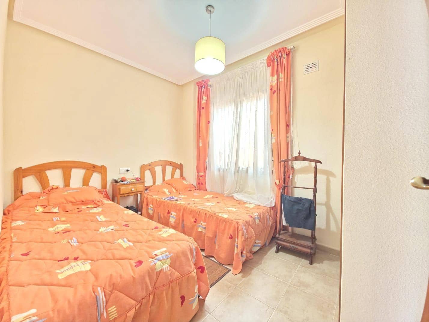 2 chambre Bungalow à vendre à Torrevieja avec piscine - 165 000 € (Ref: 9446593)