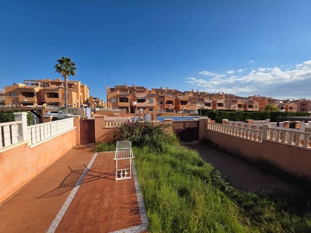 2 chambre Bungalow à vendre à Torrevieja avec piscine - 165 000 € (Ref: 9446593)