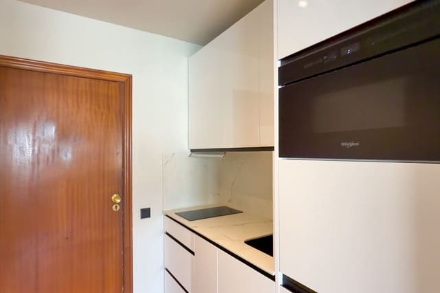 1 soveværelse Lejlighed til salg i Calpe / Calp med swimmingpool - € 339.000 (Ref: 10017025)