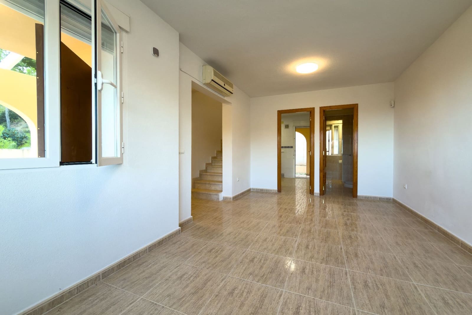 3 Zimmer Bungalow zu verkaufen in Calpe / Calp mit Pool Garage - 345.000 € (Ref: 10168141)