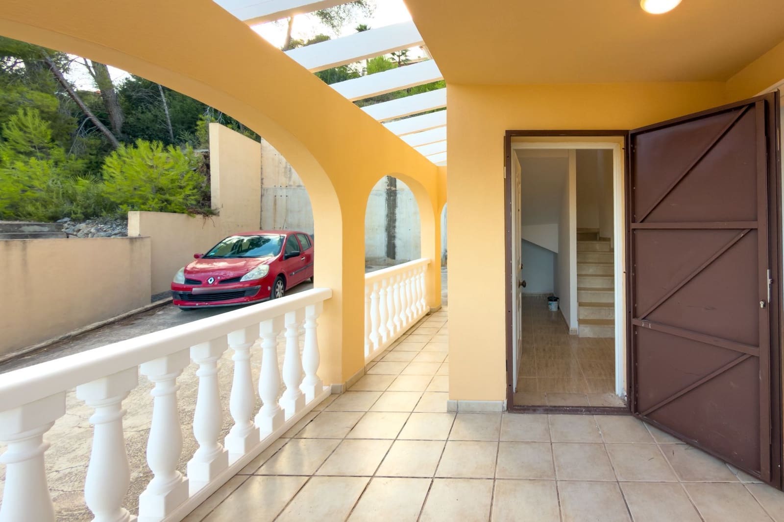 3 Zimmer Bungalow zu verkaufen in Calpe / Calp mit Pool Garage - 345.000 € (Ref: 10168141)
