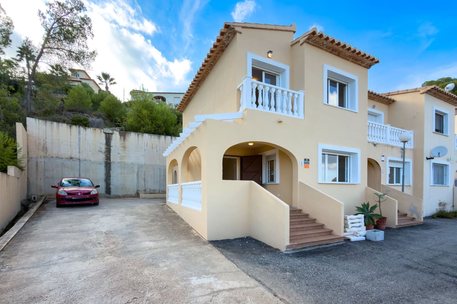 3 Zimmer Bungalow zu verkaufen in Calpe / Calp mit Pool Garage - 345.000 € (Ref: 10168141)