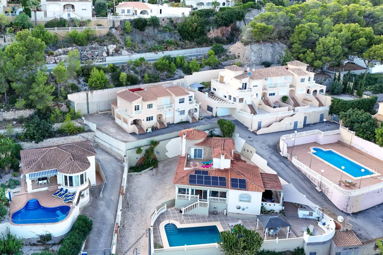 3 Zimmer Bungalow zu verkaufen in Calpe / Calp mit Pool Garage - 345.000 € (Ref: 10168141)