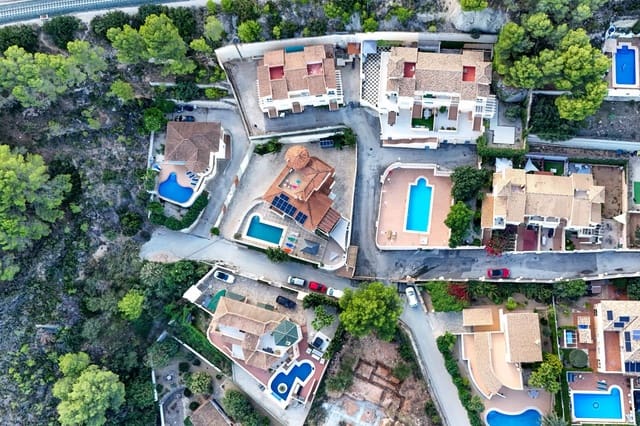 3 slaapkamer Bungalow te koop in Calpe / Calp met zwembad garage - € 345.000 (Ref: 10168141)