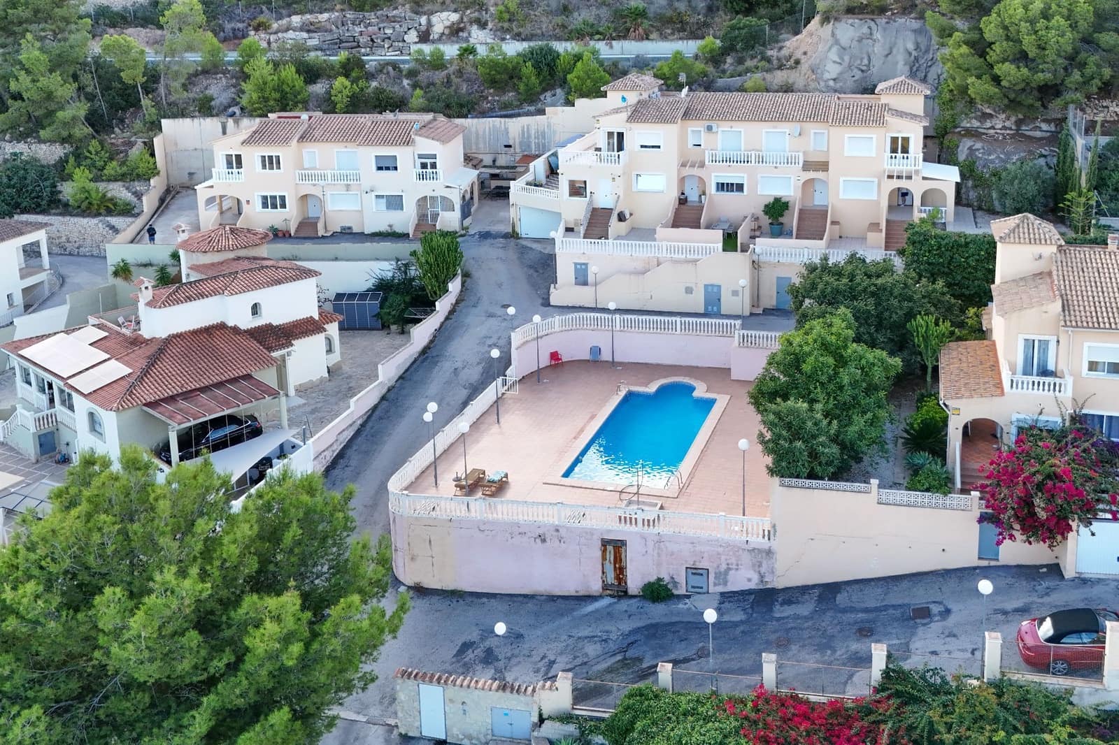 3 Zimmer Bungalow zu verkaufen in Calpe / Calp mit Pool Garage - 345.000 € (Ref: 10168141)