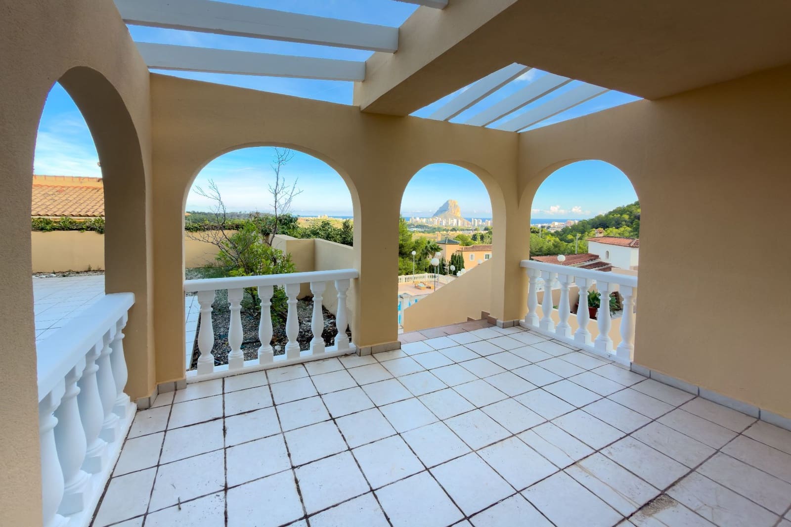 3 soverom Bungalow til salgs i Calpe / Calp med svømmebasseng garasje - € 385 000 (Ref: 10168142)
