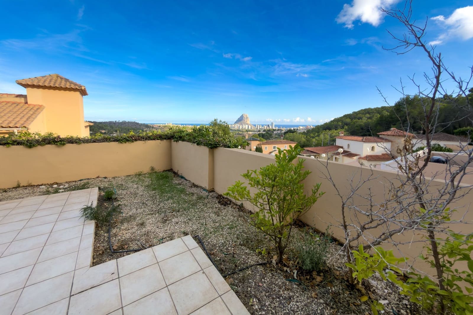 3 soverom Bungalow til salgs i Calpe / Calp med svømmebasseng garasje - € 385 000 (Ref: 10168142)
