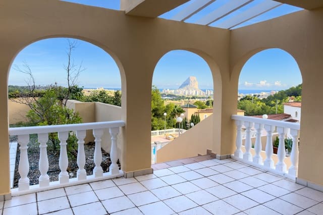 3 soverom Bungalow til salgs i Calpe / Calp med svømmebasseng garasje - € 385 000 (Ref: 10168142)