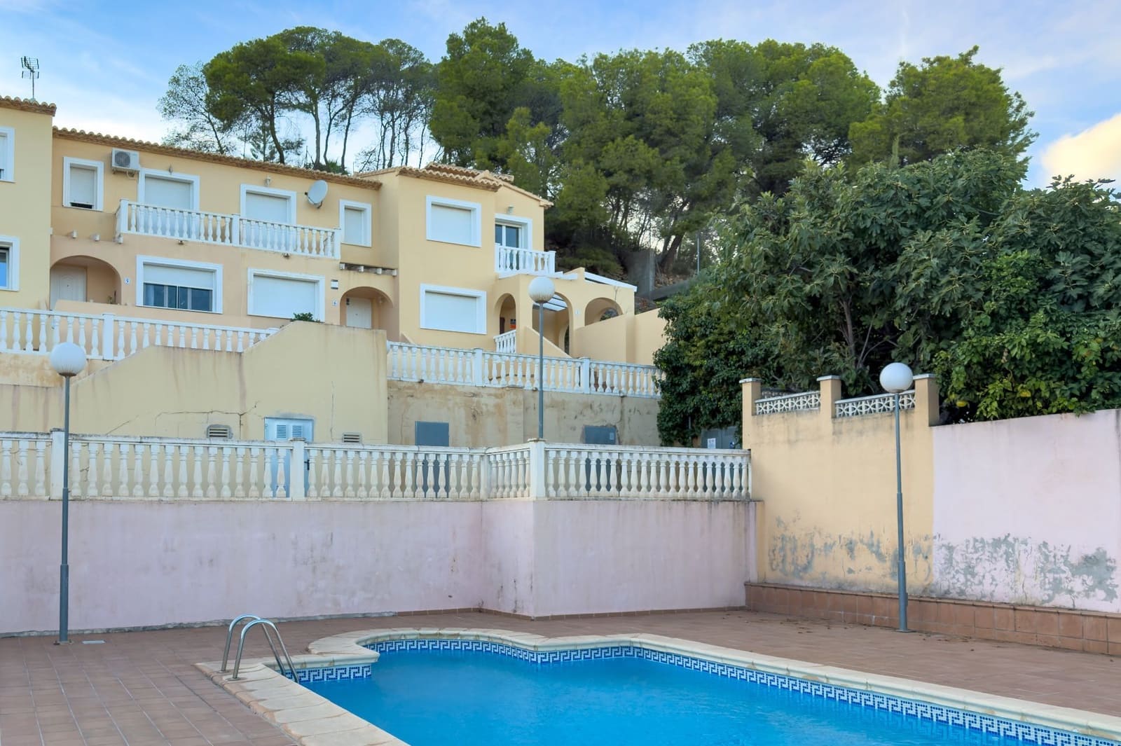 3 soverom Bungalow til salgs i Calpe / Calp med svømmebasseng garasje - € 385 000 (Ref: 10168142)