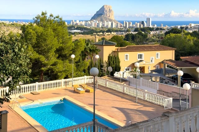 3 soverom Bungalow til salgs i Calpe / Calp med svømmebasseng garasje - € 385 000 (Ref: 10168142)