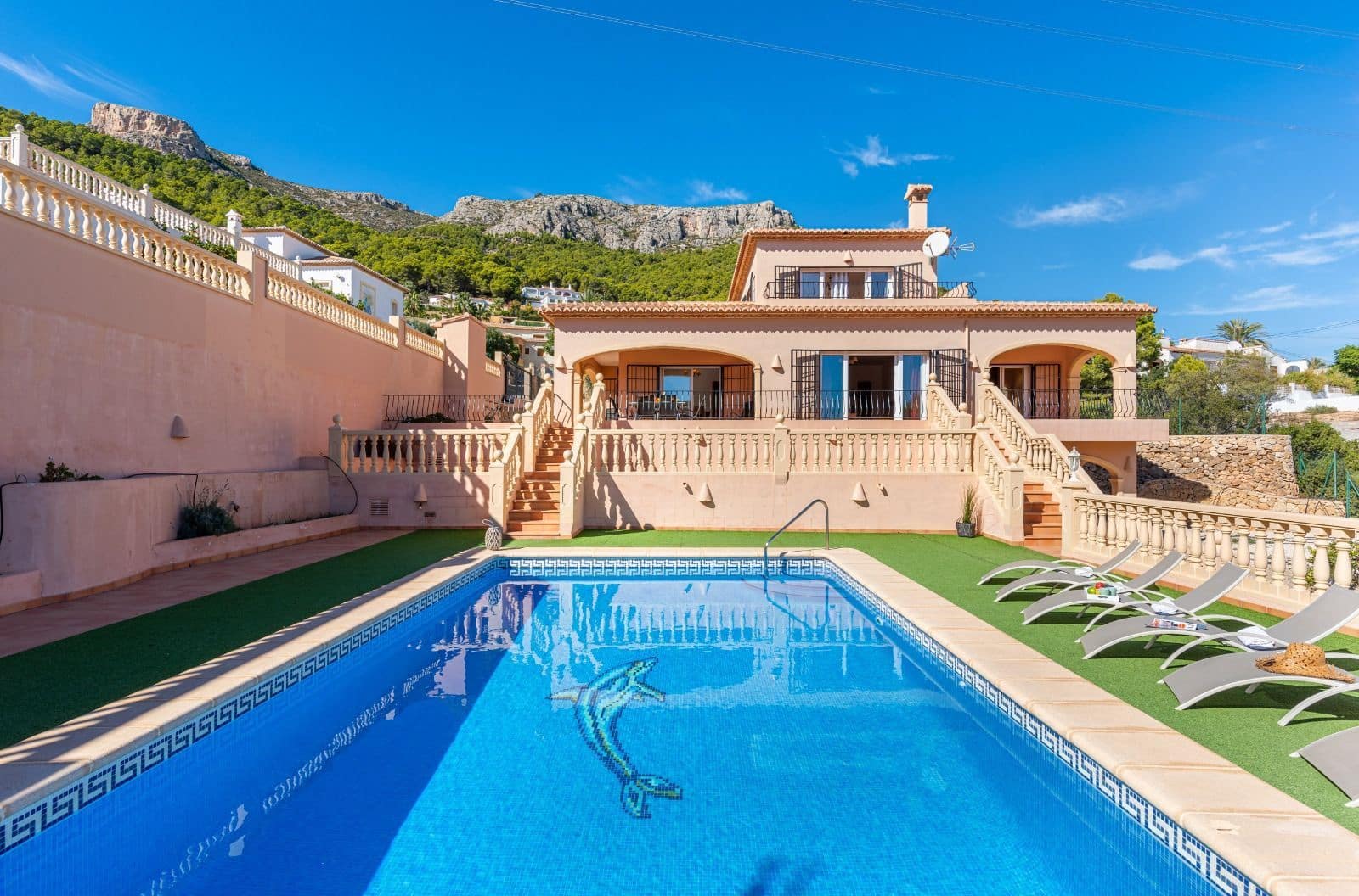 Chalet de 4 habitaciones en Calpe / Calp en venta con piscina garaje - 665.000 € (Ref: 2636852)