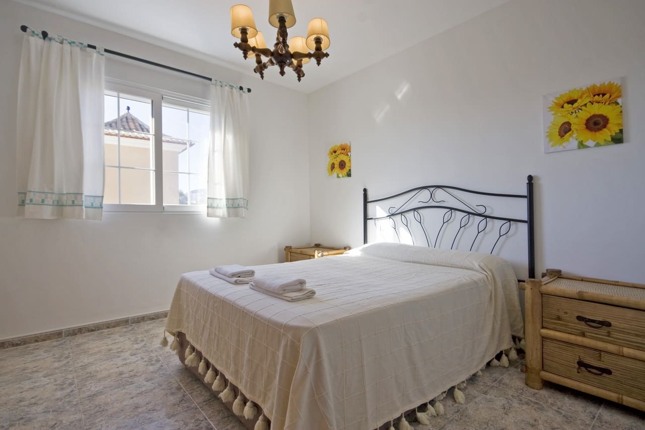 Chalet de 5 habitaciones en Calpe / Calp en venta con piscina garaje - 675.000 € (Ref: 3545063)