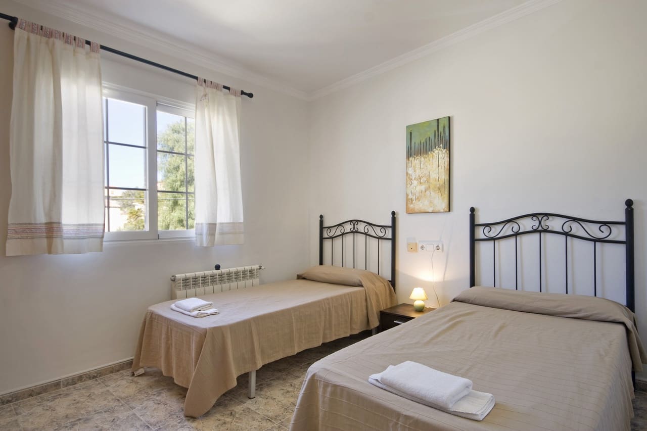 Chalet de 5 habitaciones en Calpe / Calp en venta con piscina garaje - 675.000 € (Ref: 3545063)