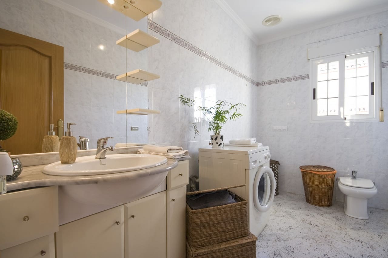 Chalet de 5 habitaciones en Calpe / Calp en venta con piscina garaje - 675.000 € (Ref: 3545063)