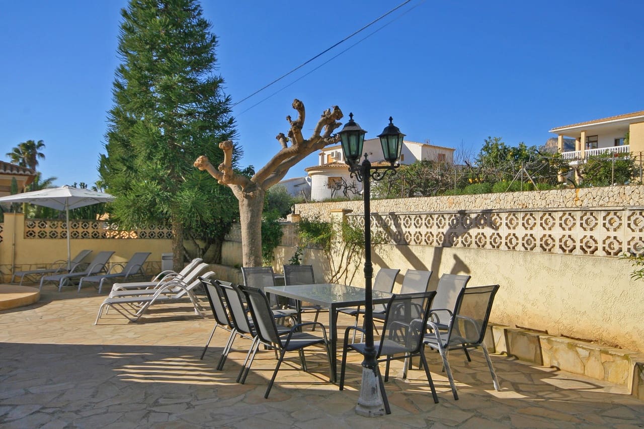 Chalet de 5 habitaciones en Calpe / Calp en venta con piscina garaje - 675.000 € (Ref: 3545063)