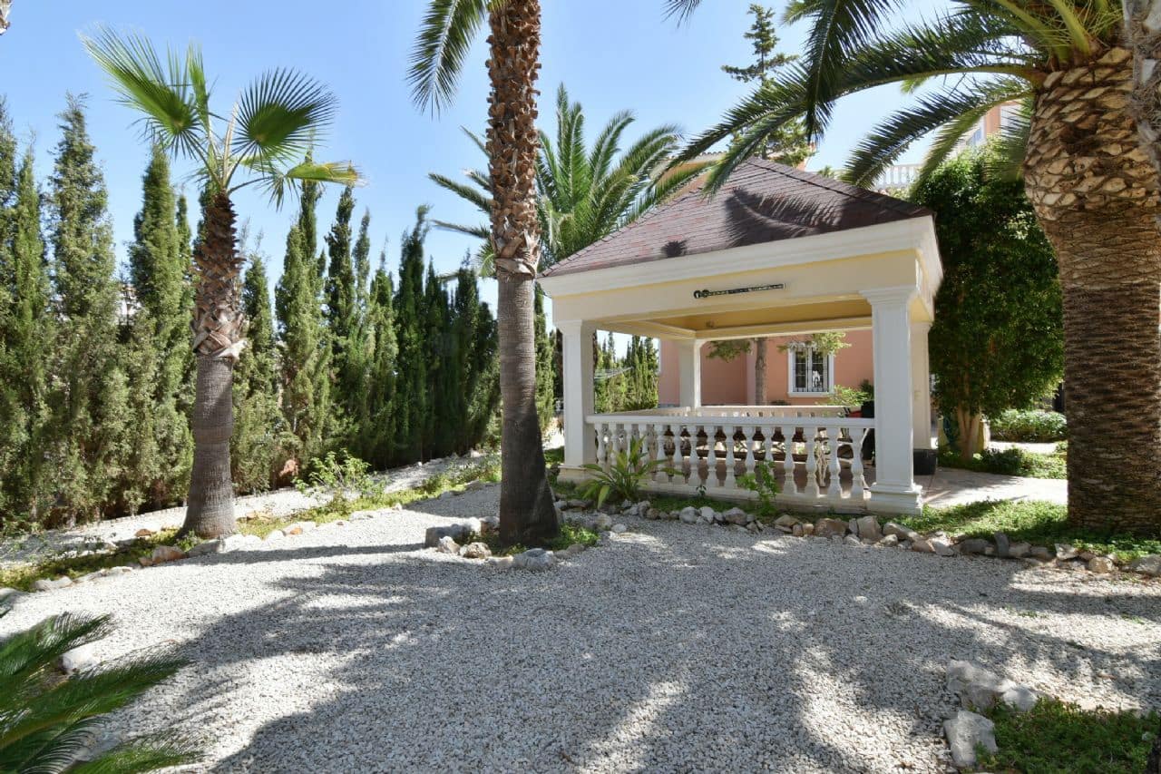 Chalet de 5 habitaciones en Calpe / Calp en venta con piscina garaje - 895.000 € (Ref: 3545182)