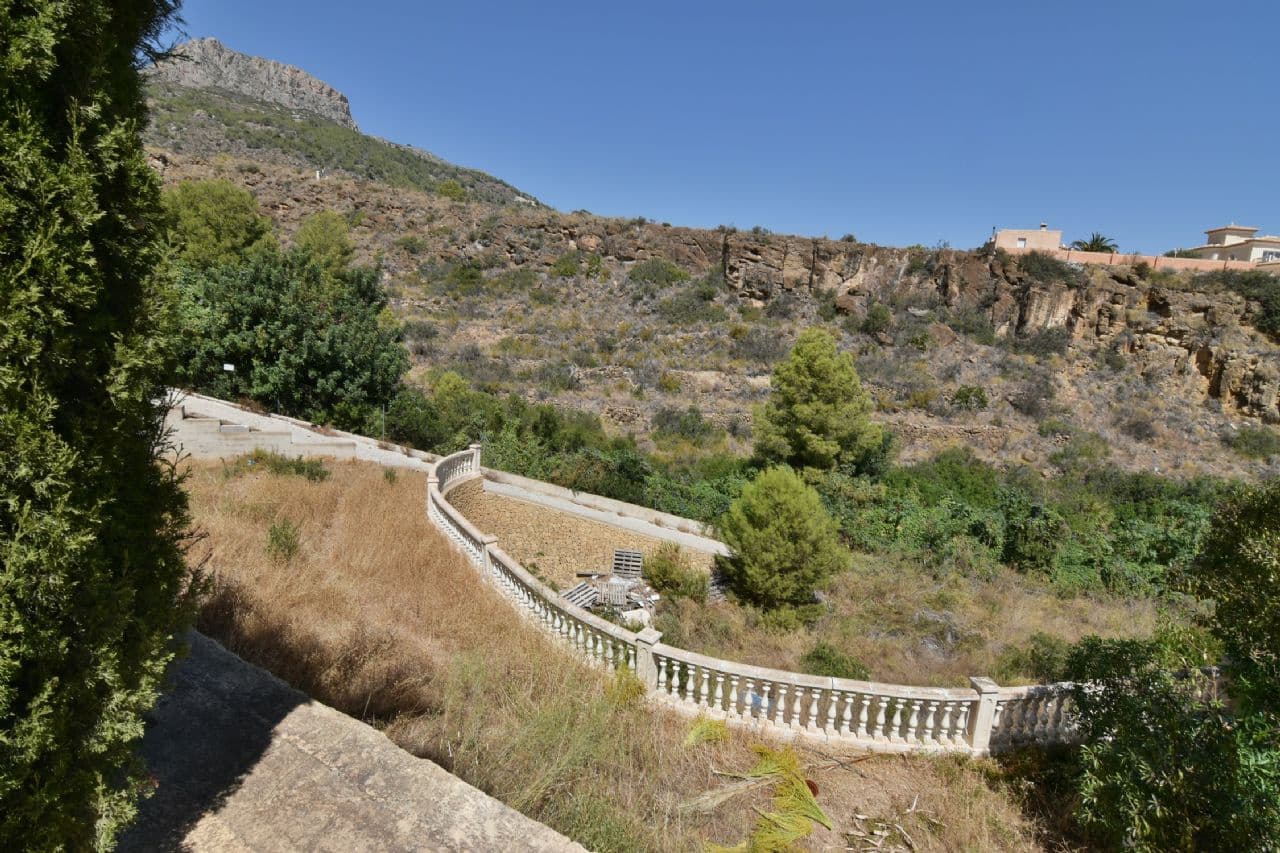 Chalet de 5 habitaciones en Calpe / Calp en venta con piscina garaje - 895.000 € (Ref: 3545182)