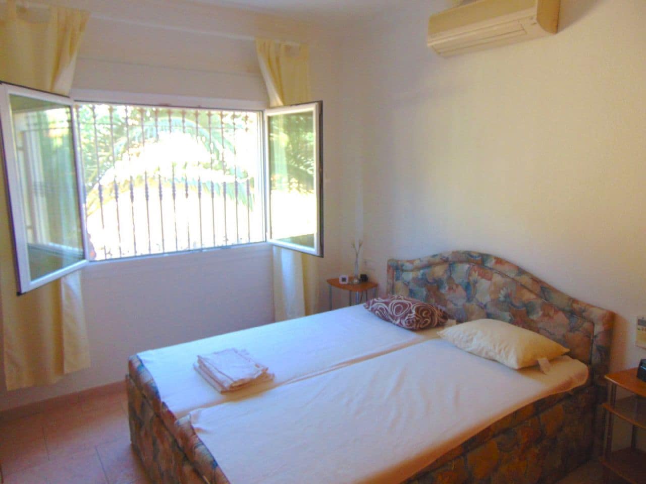 5 soveværelse Villa til salg i Calpe / Calp med swimmingpool garage - € 749.000 (Ref: 3545183)