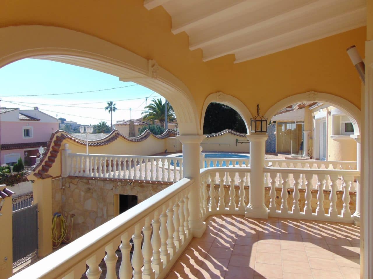 5 soveværelse Villa til salg i Calpe / Calp med swimmingpool garage - € 749.000 (Ref: 3545183)