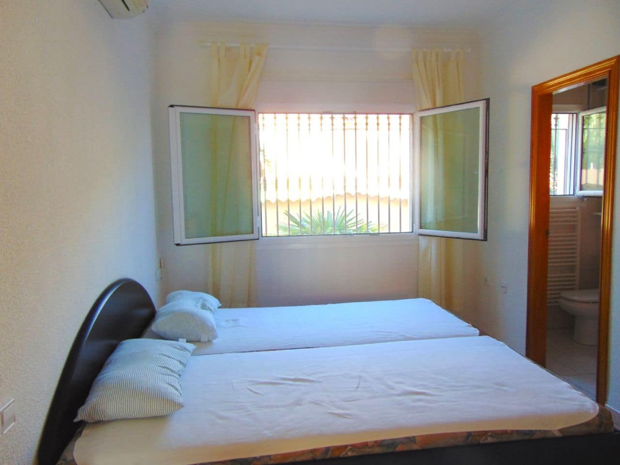 5 soveværelse Villa til salg i Calpe / Calp med swimmingpool garage - € 749.000 (Ref: 3545183)