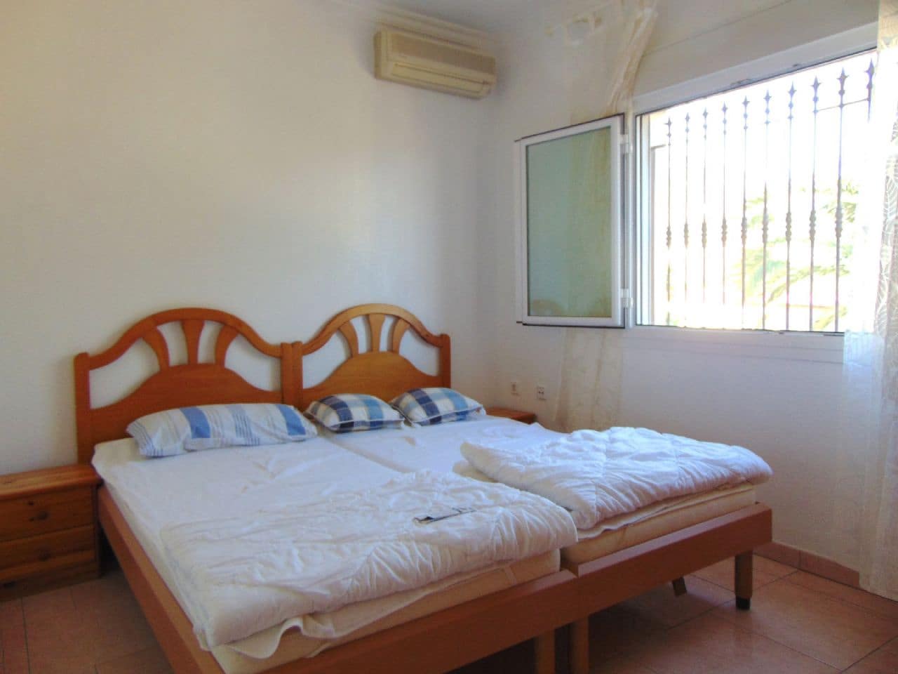 5 soveværelse Villa til salg i Calpe / Calp med swimmingpool garage - € 749.000 (Ref: 3545183)