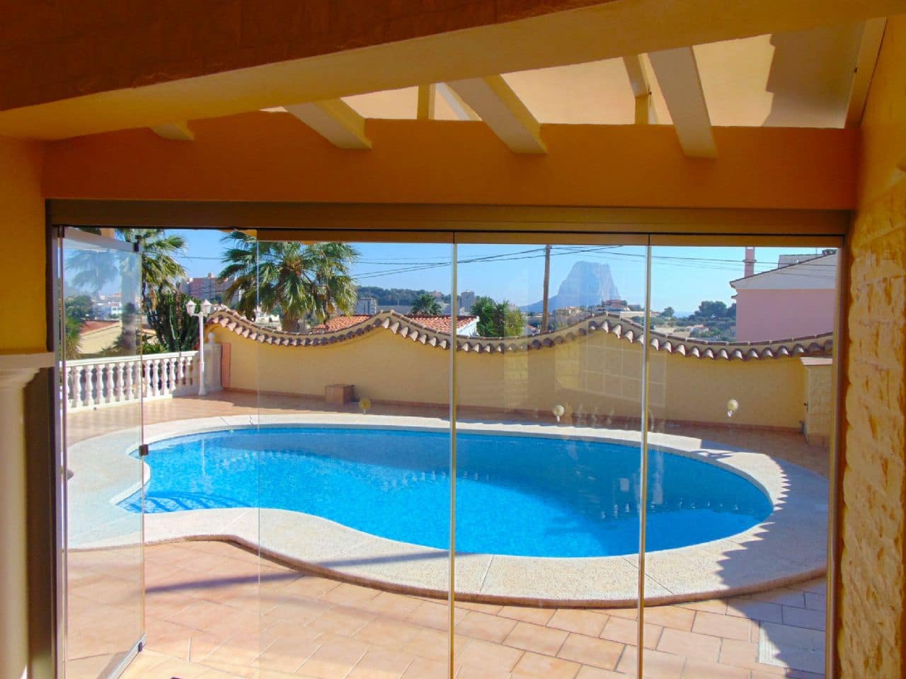 5 soveværelse Villa til salg i Calpe / Calp med swimmingpool garage - € 749.000 (Ref: 3545183)