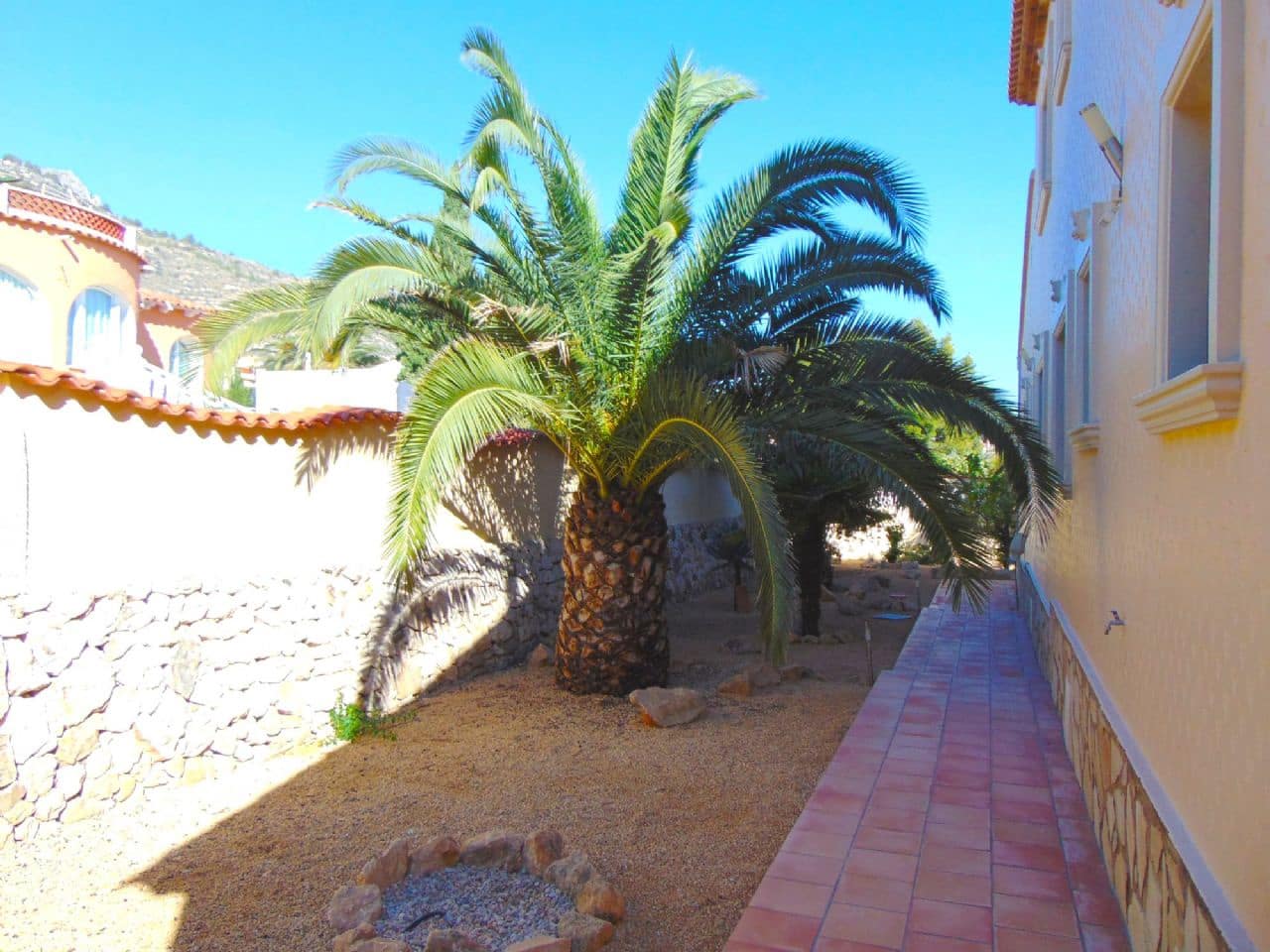 5 soveværelse Villa til salg i Calpe / Calp med swimmingpool garage - € 749.000 (Ref: 3545183)