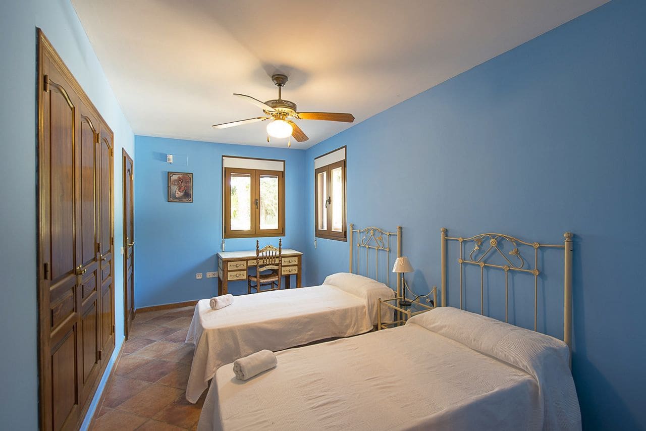 5 bedroom Villa for sale in Calpe / Calp with pool garage - € 790,000 (Ref: 3545207)